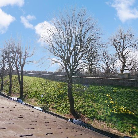 Bar Wall Cottage-City Wall Views-Sleeps 5 York Exteriér fotografie