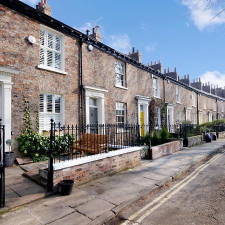 Bar Wall Cottage-City Wall Views-Sleeps 5 York Exteriér fotografie